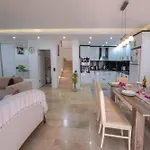 Vilă Melisa *